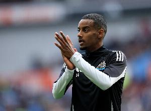 半岛体育APP-默森：伊萨克是名优秀球员，但我不认为他能帮利物浦解决所有问题