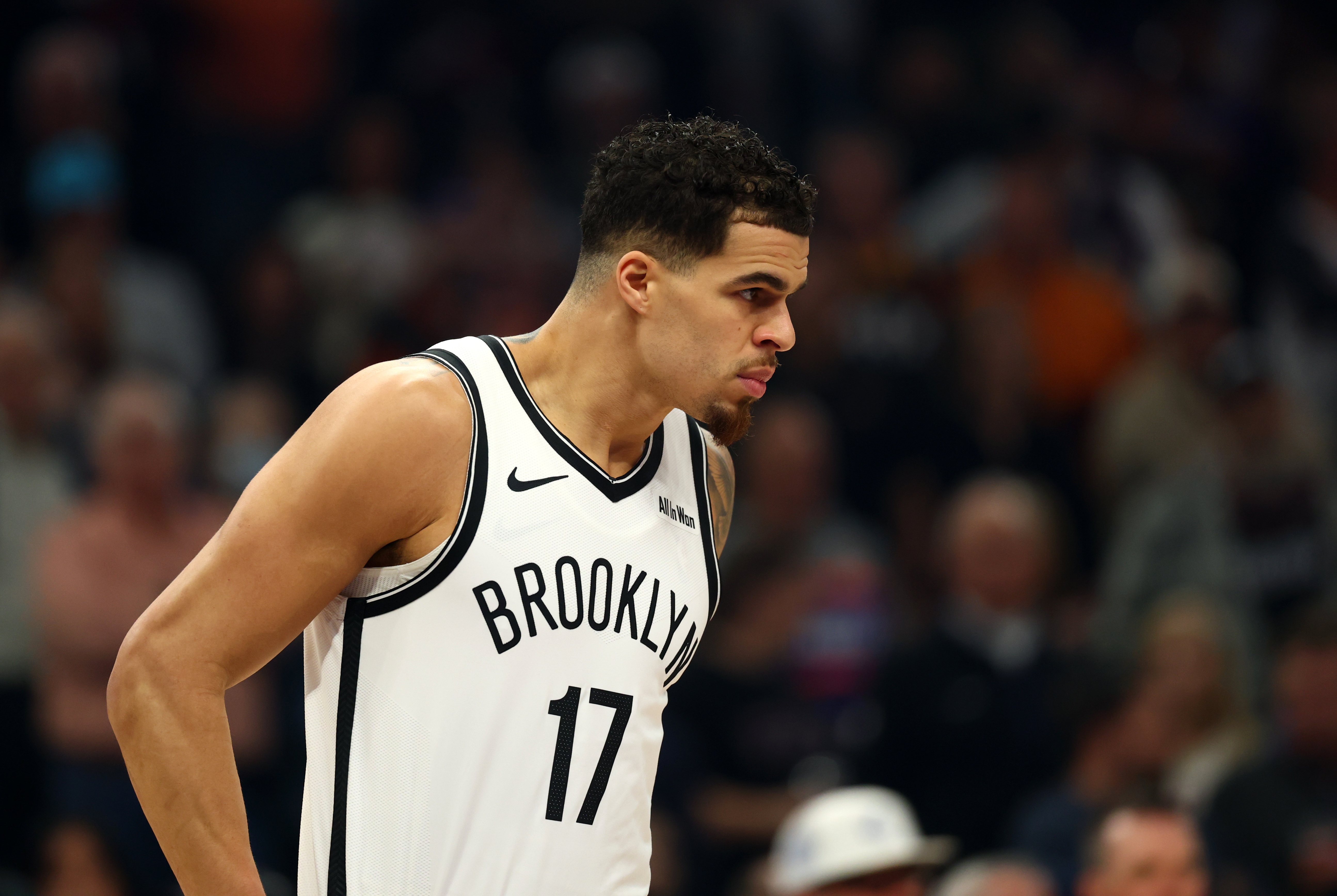 半岛体育-当家球星！小迈克尔·波特半场9中5&amp;三分4中2砍13分2板2助2断